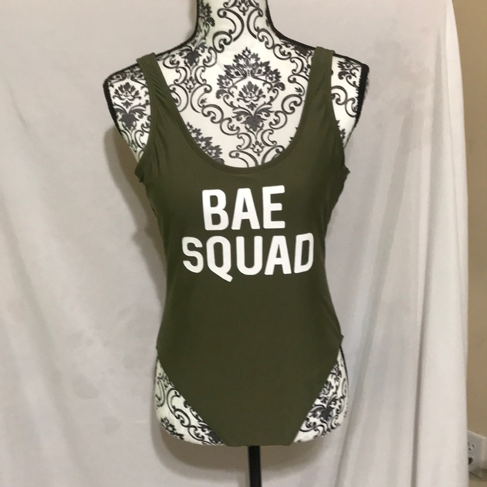 No Boundaries Green Women’s L/g Swim Suit